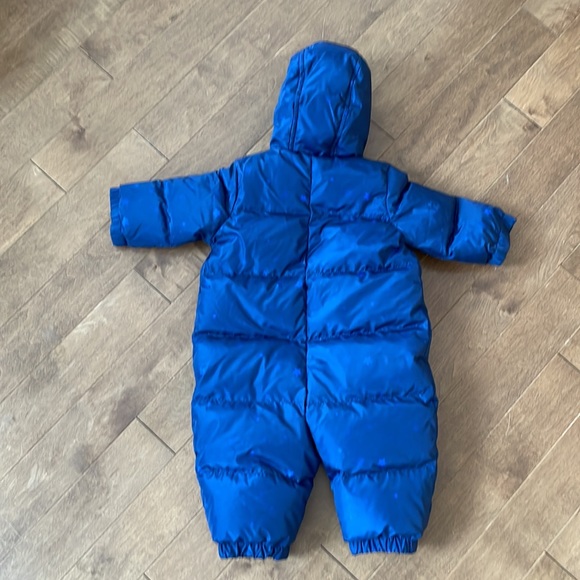 Baby Gap snow suit 6-12m - Picture 2 of 4